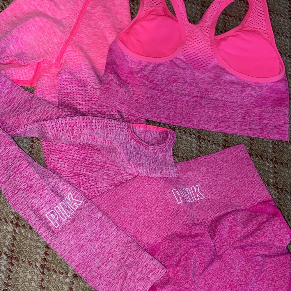 PINK sets - Picture 6 of 7